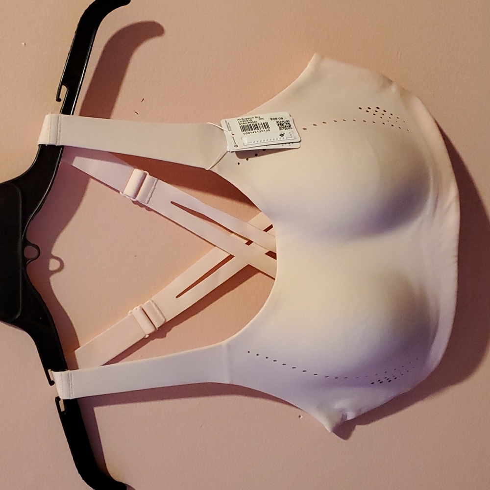 Lululemon airsupport bra